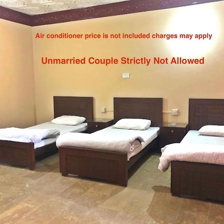Babar House Hotel Faisalabad Ngoại thất bức ảnh