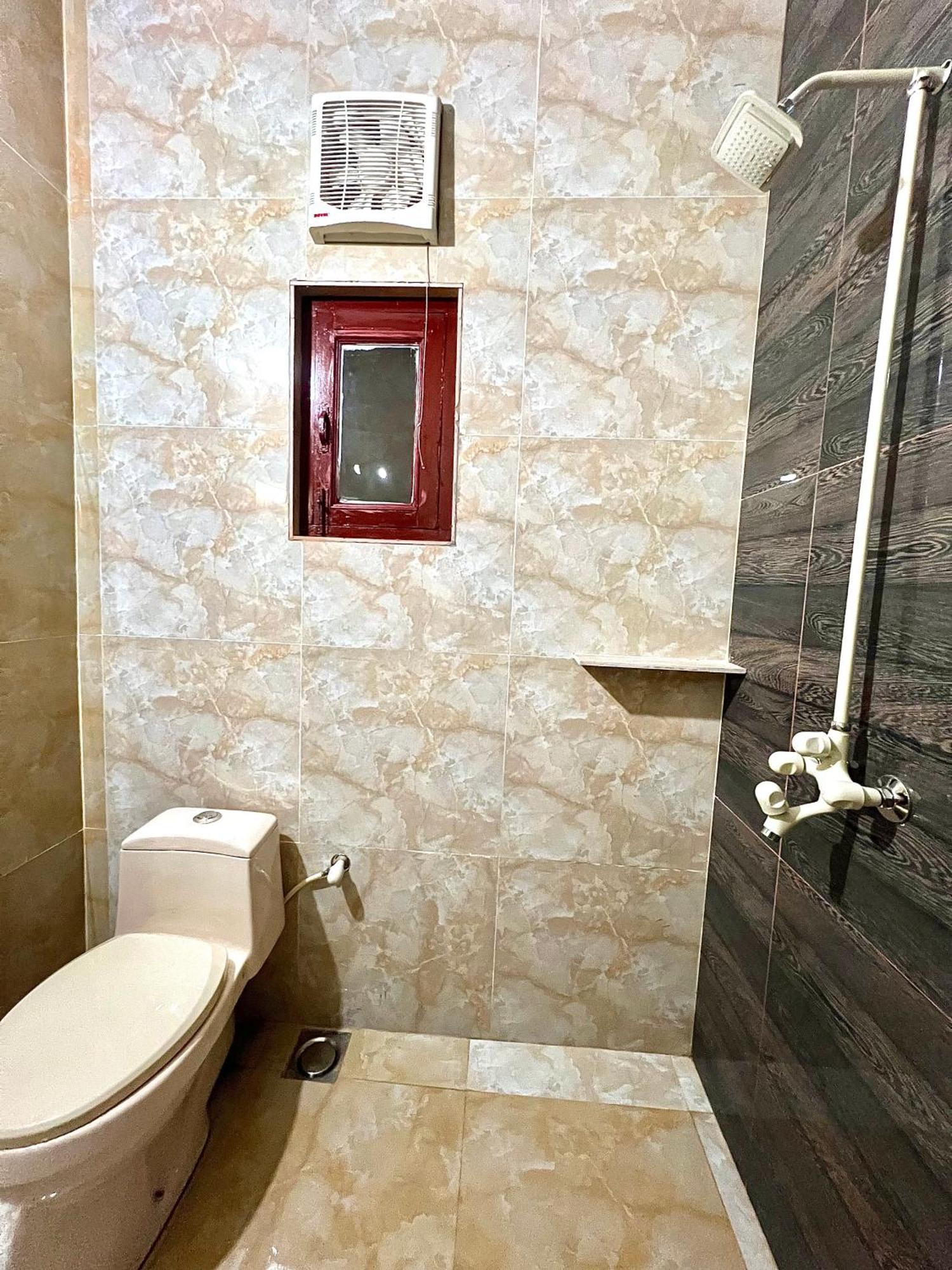 Babar House Hotel Faisalabad Ngoại thất bức ảnh
