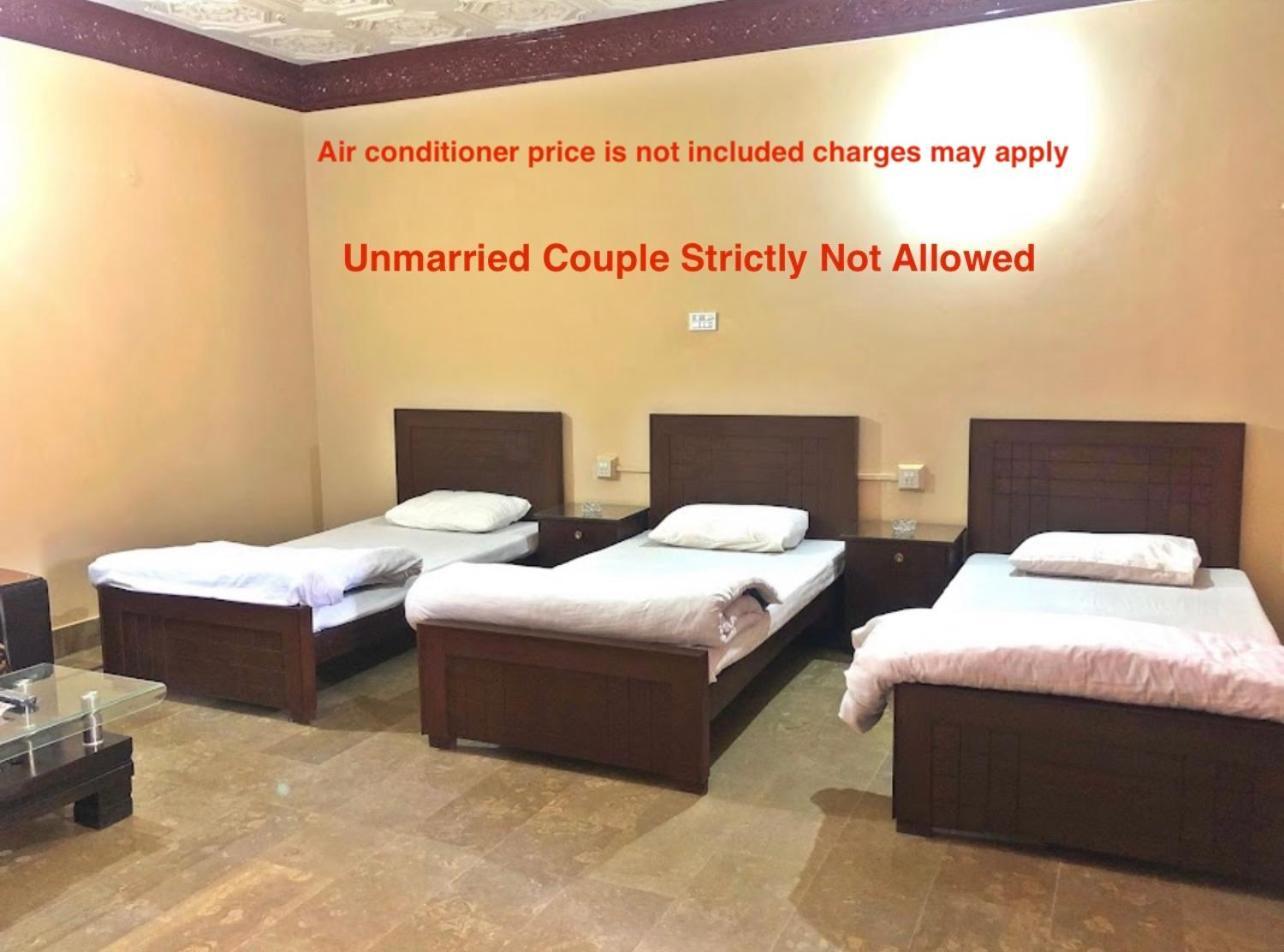 Babar House Hotel Faisalabad Ngoại thất bức ảnh