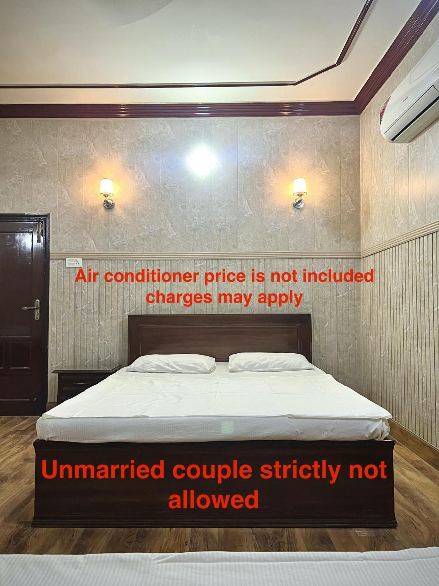 Babar House Hotel Faisalabad Ngoại thất bức ảnh